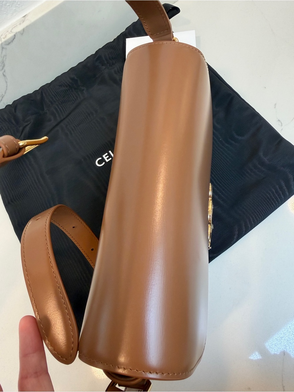 NEW CELINE CLASSIQUE TRIOMPHE BAG IN SHINY CALFSKIN IN TAN/GOLD HARDWARE - Picture 9 of 16